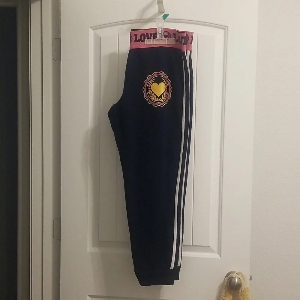 Great condition used cuffed jogger pant - Picture 2 of 8